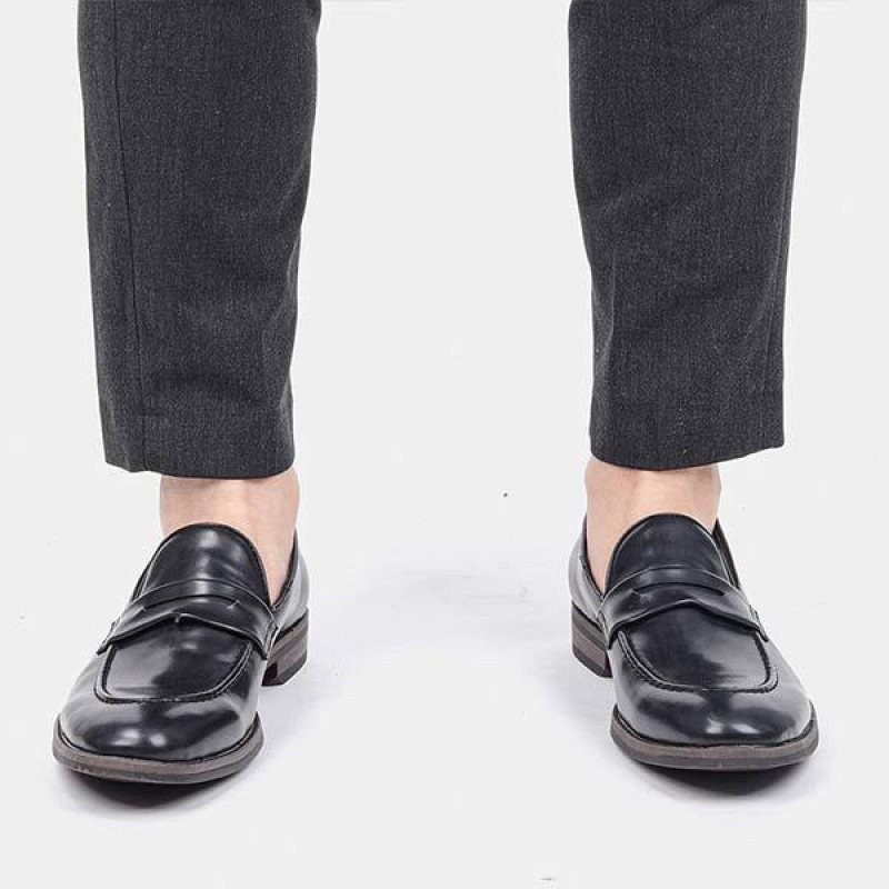 MENS SLIP-ON P LEATHER LOAFERS 66974148