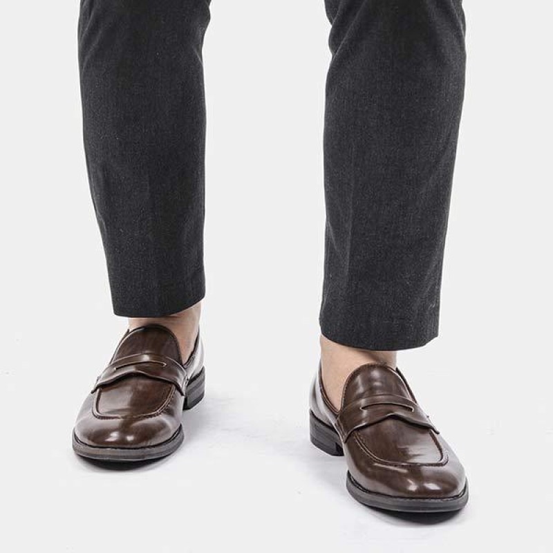 MENS SLIP-ON P LEATHER LOAFERS 66974148