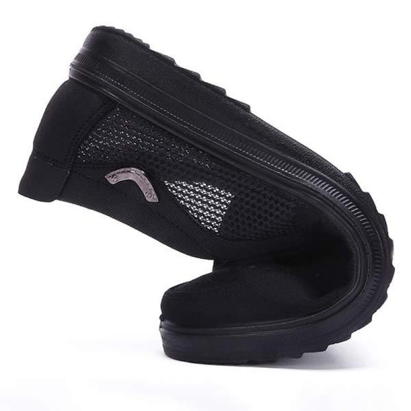 MENS SLIP-ON HOLLOW CASUAL SHOES 70207591